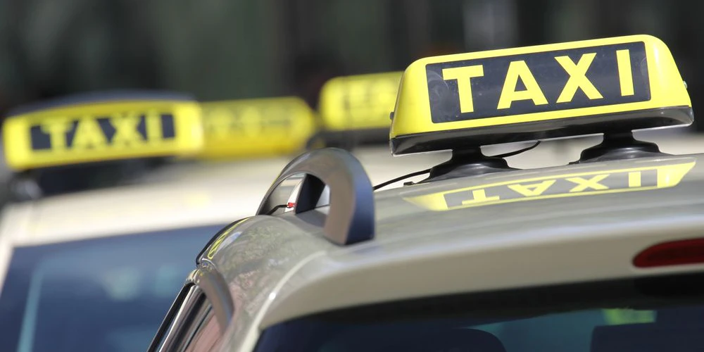 Diebe kamen an Wochenenden per Taxi - Wien | heute.at