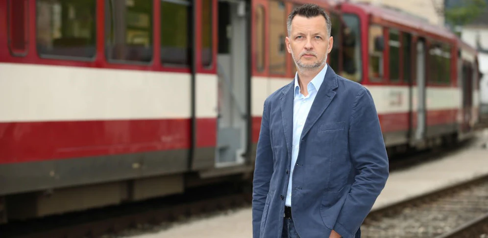 Roman Hebenstreit von der Eisenbahner-Gewerkschaft droht mit Warnstreiks.