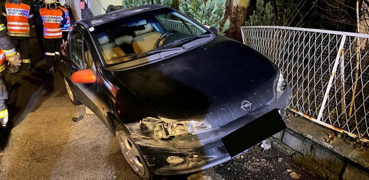 Heute.at - Mann baut sturzbetrunken Unfall und läuft davon