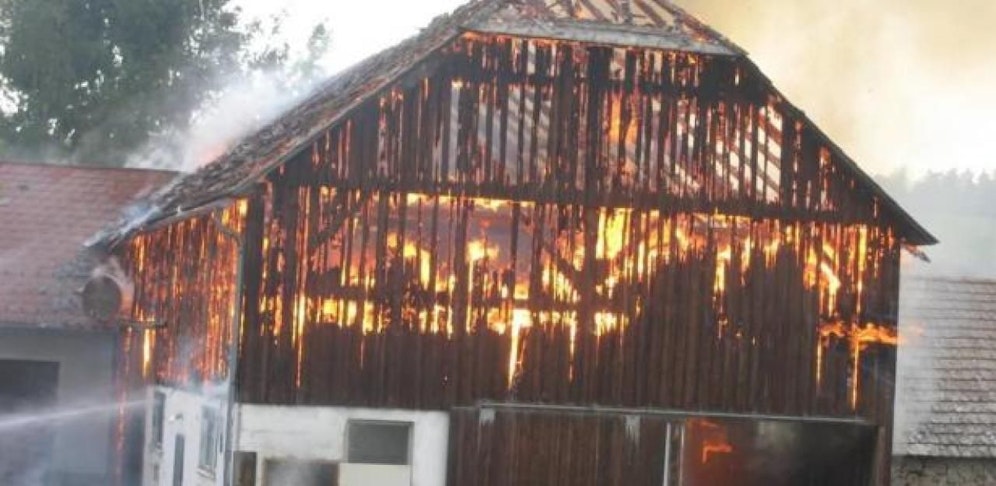 Das Gebäude stand in Vollbrand.