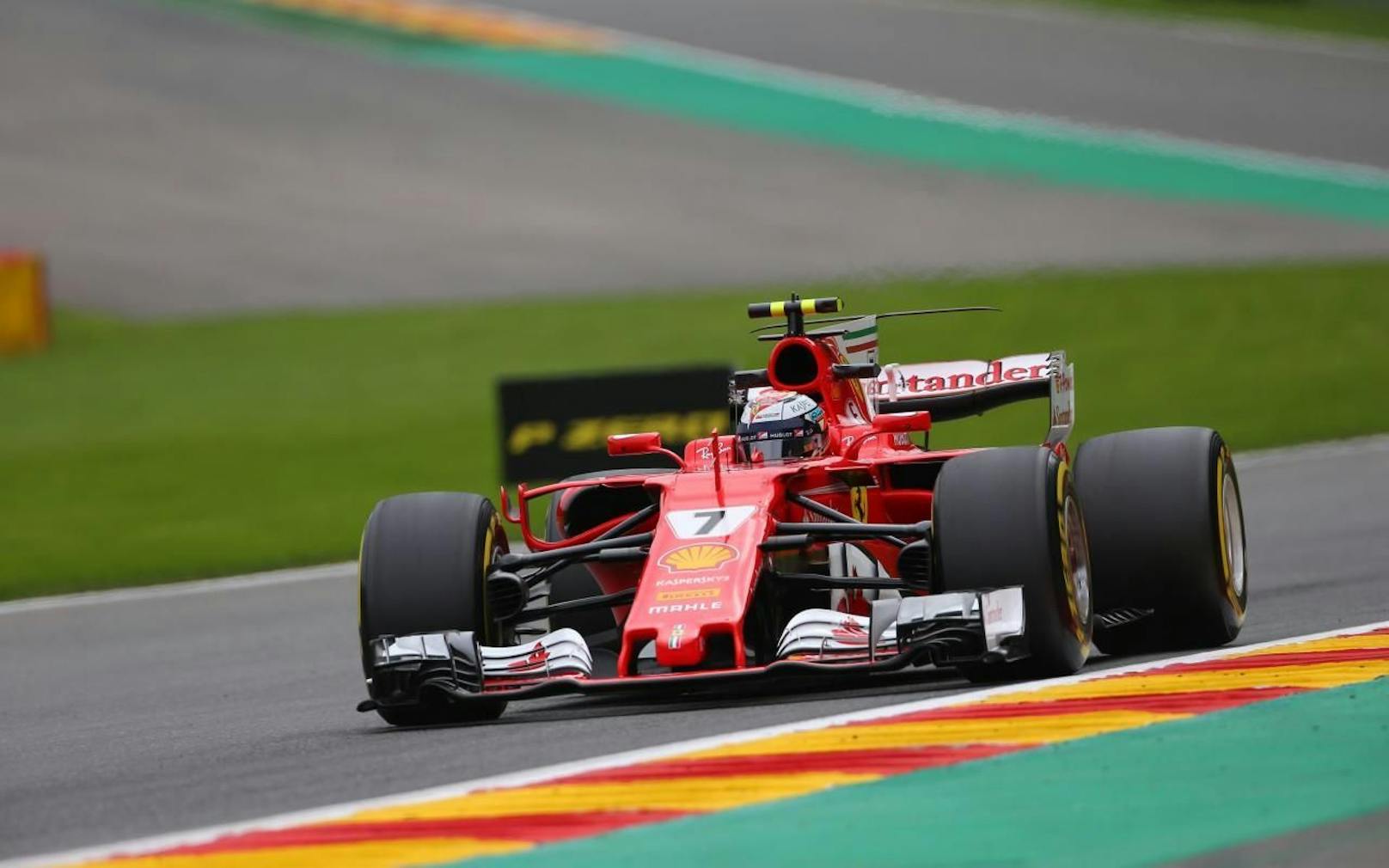 Räikkönen fährt Rekord-Runde im dritten Training