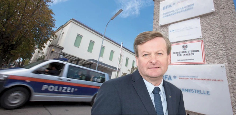 Asyllandes Gottfried Waldhäusl reagierte auf Vorfälle in Traiskirchen.