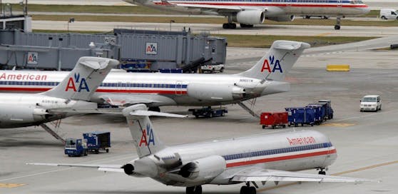 Furzgeruch: Ein American Airlines-Flugzeug wurde zur technischen Überprüfung geschickt (Symbolbild)