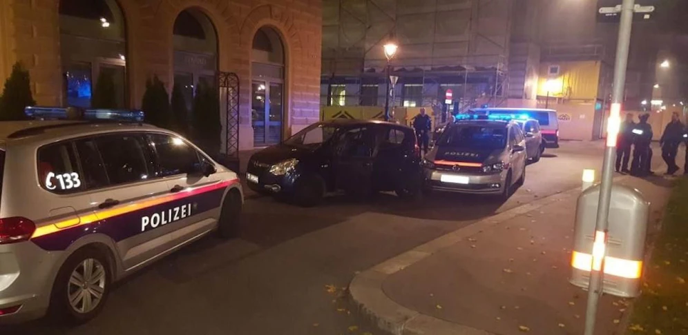 Am Schottenring konnte die Polizei den Alko-Lenker endlich stoppen.