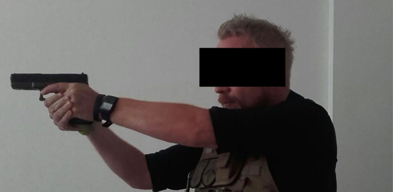 Heute.at - 42-Jähriger prahlte und drohte auf Facebook