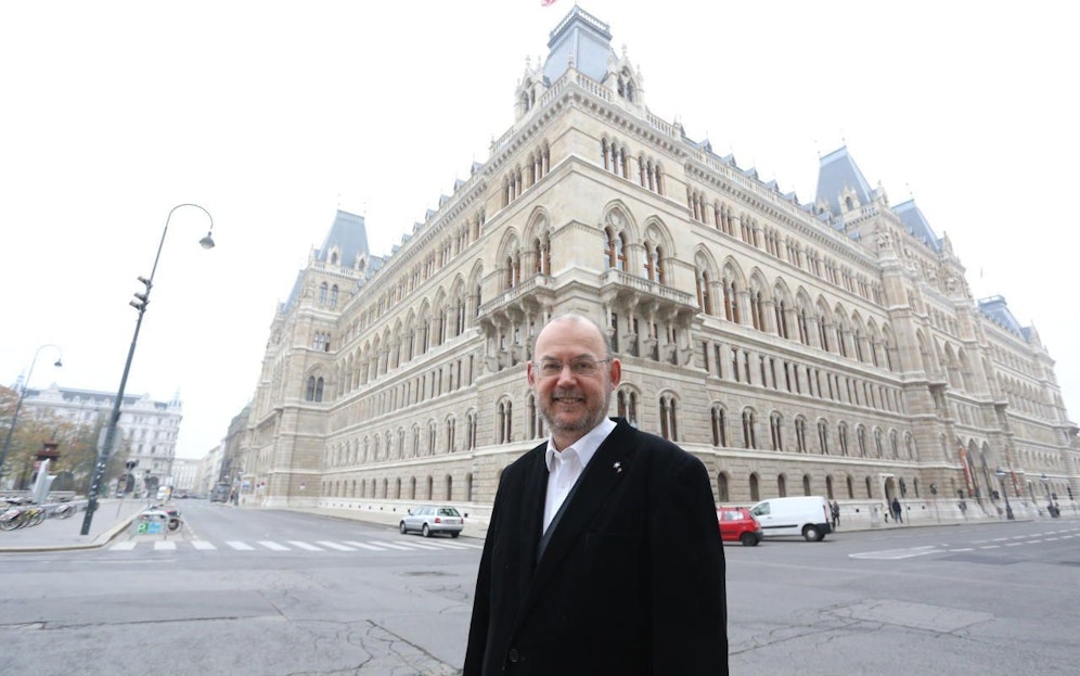 Der SPÖ-Fraktionsführer in der Untersuchungskommission zum Krankenhaus Nord, Peter Florianschütz, fordert klare Regeln fürs Schwärzen von Akten.