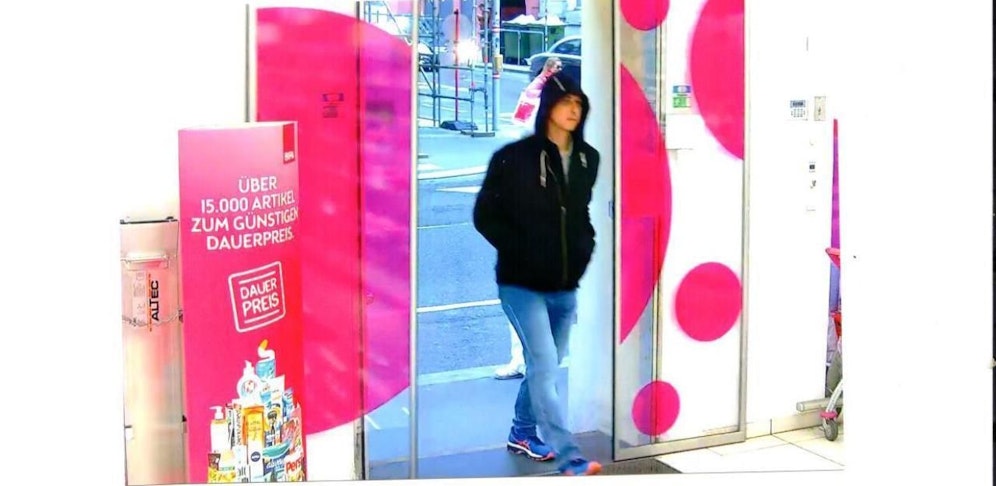 Dieser Verdächtige wird gesucht. 