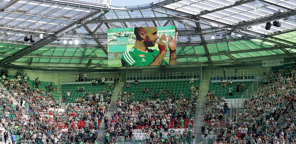 Ein "Steffen-Hofmann-Tribute-Video" auf dem großen Screen sorgte im Allianz-Stadion für einen Gänsehaut-Moment der Extraklasse. 