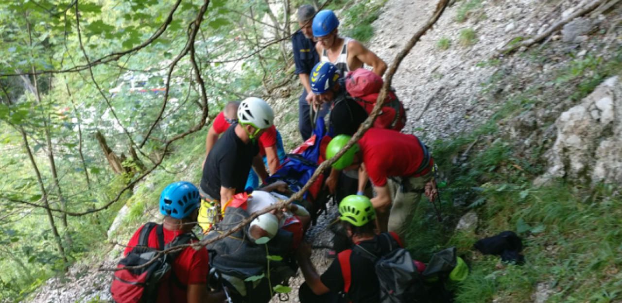 Heute.at - Wanderer (46) bei Sturz im Höllental schwer verletzt