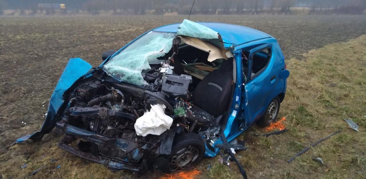 Heute.at - Beim Überholen: Frau (32) stirbt bei Frontalcrash