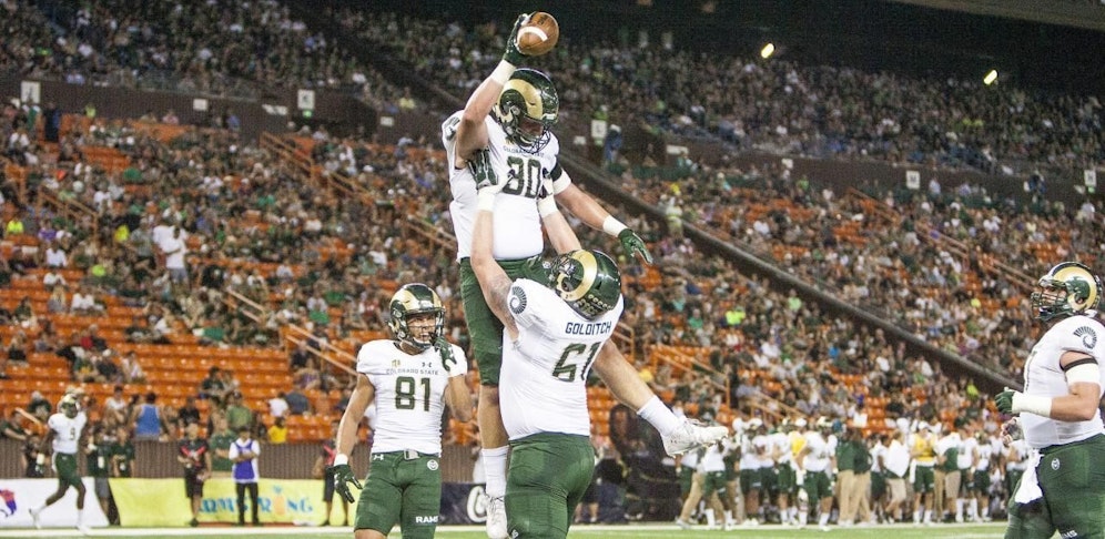 Zack Golditch feiert hier den Touchdown von Kollegen Dalton Fackrell. Inzwischen hat er einen Vertrag in der NFL unterschrieben.