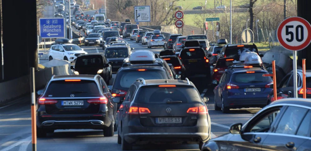 Autofahrer brauchen auch an diesem Wochenende gute Nerven