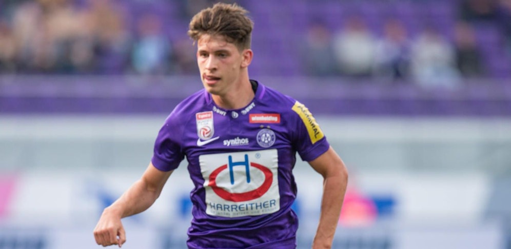 Dominik Fitz freut sich über den Dreierpack gegen Horn.