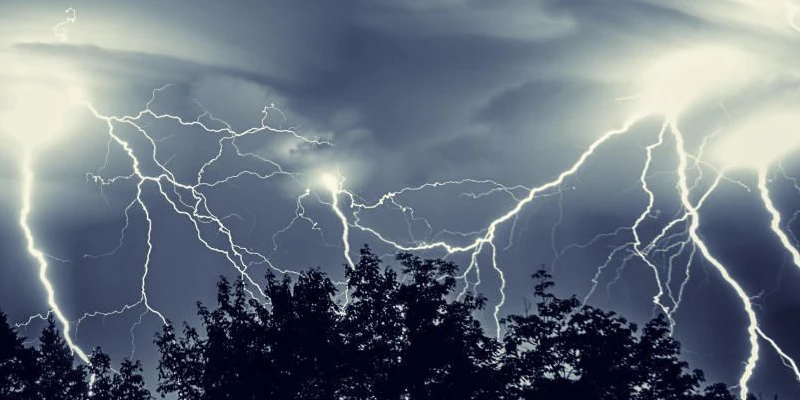 Warnung! Neues Hagel-Unwetter steuert auf Österreich zu - Vimarsana News