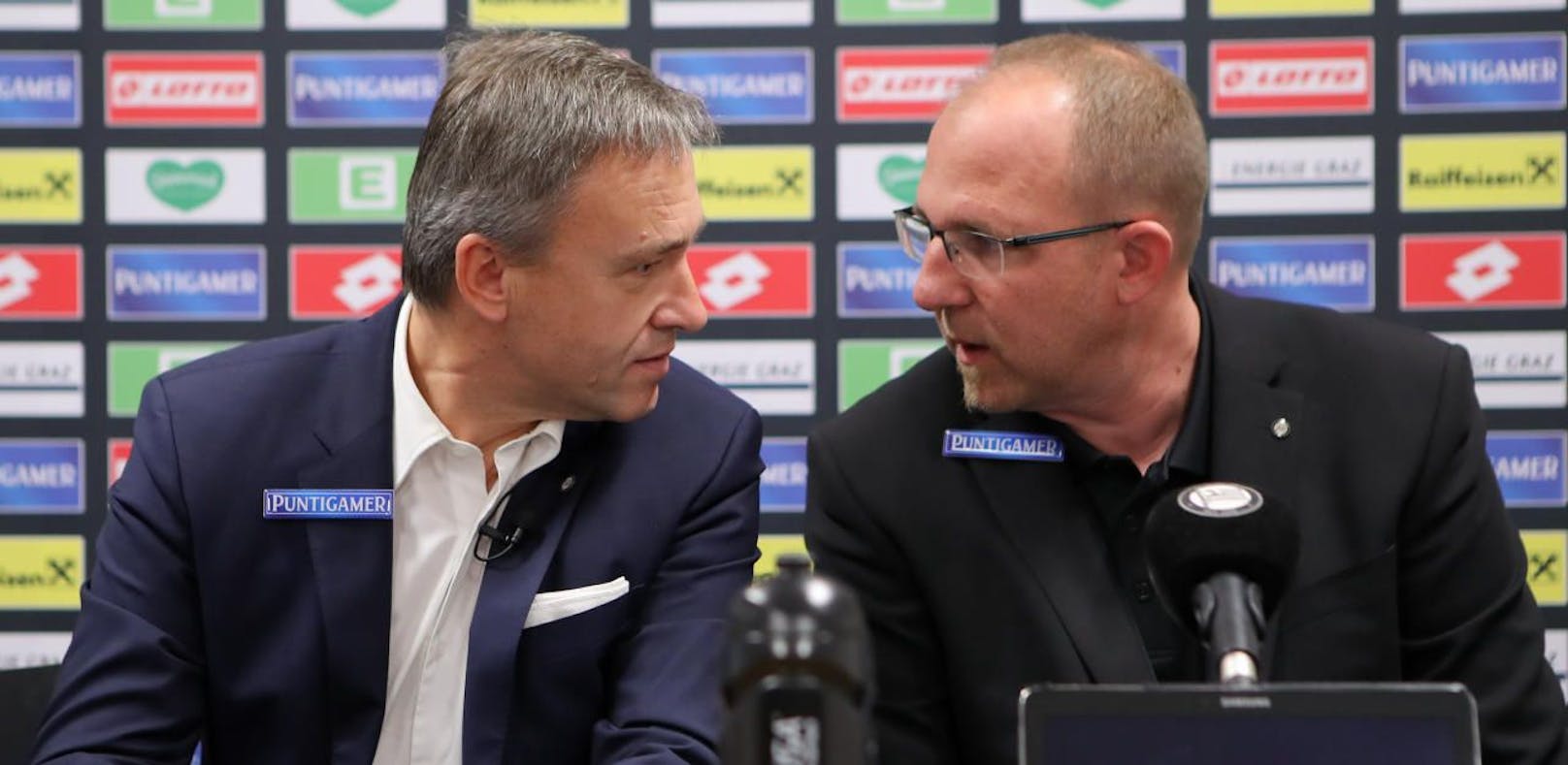 Reden scheinbar aneinander vorbei: Sturm-Boss Jauk und &quot;sein&quot; Sportdirektor Kreissl. 