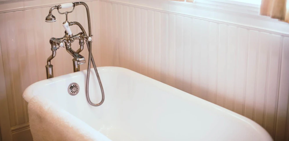 Die 88-Jährige lag eineinhalb Tage in der Badewanne