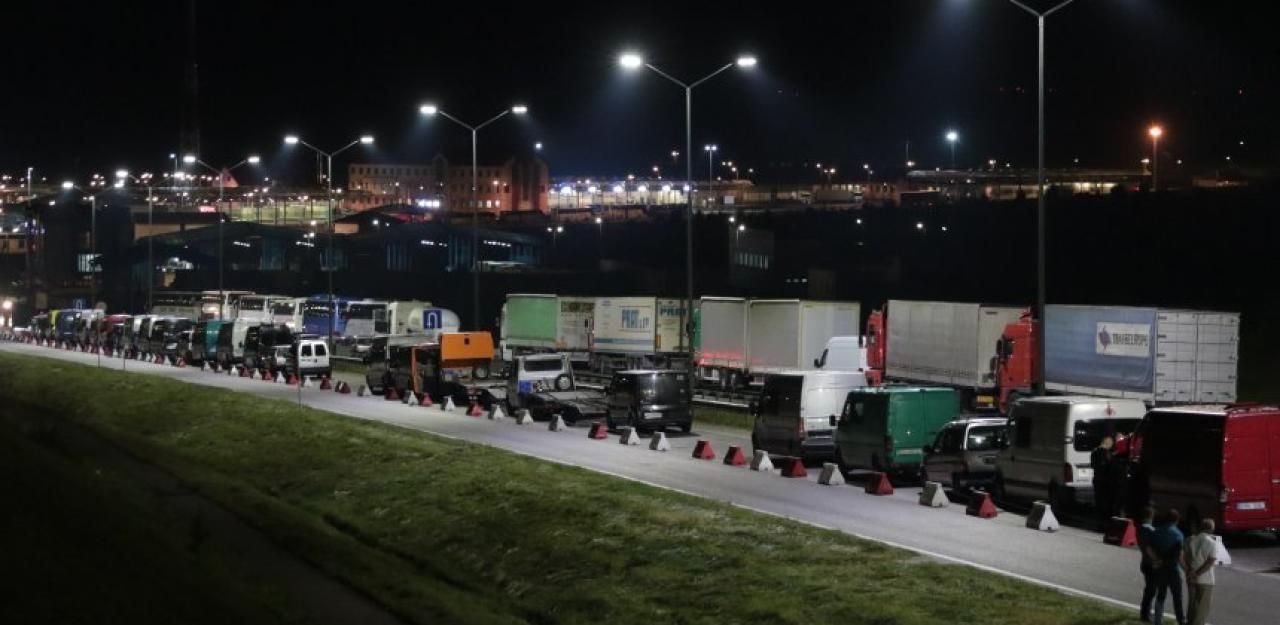 Heute.at - Ukrainer dürfen ab jetzt ohne Visum in die EU