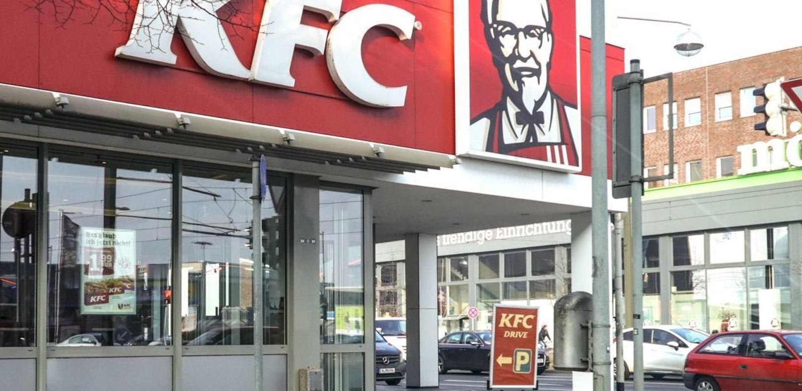KFC hat kein Hühnchen mehr - Hunderte Filialen zu