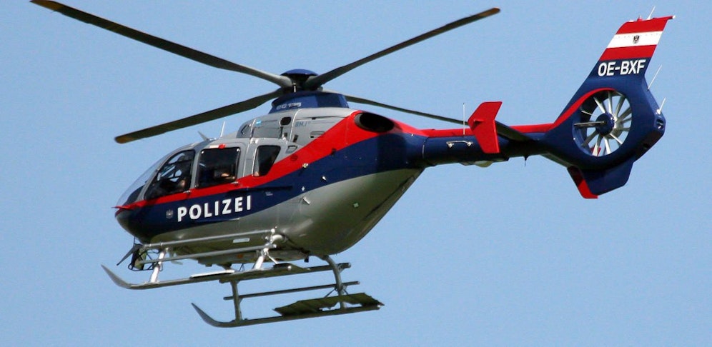 Auch ein Polizeihubschrauber kam bei der Suchaktion zum Einsatz. 