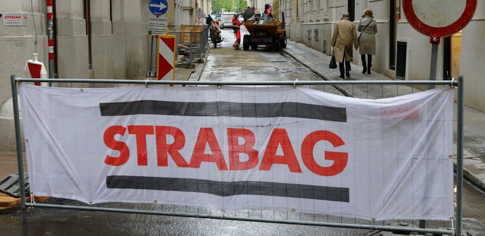 Fünf Strabag-Niederlassungen wurden gefilzt.