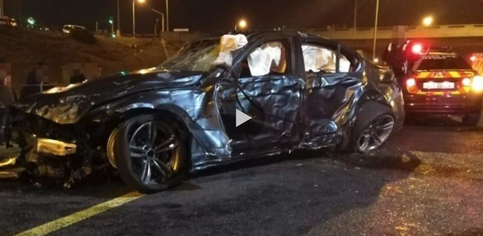 BMW M3 überschlagen: Horror-Crash geht viral