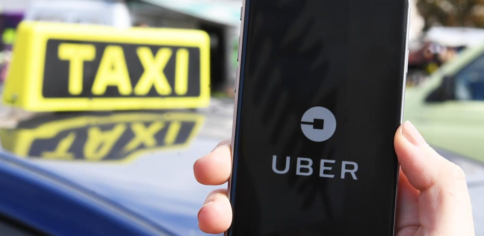 Der Rechtsstreit zwischen Uber und Taxlern geht weiter.