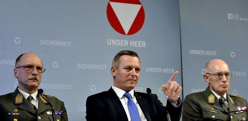 Verteidigungsminister Mario Kunasek (FPÖ) ist derzeit im Kosovo.