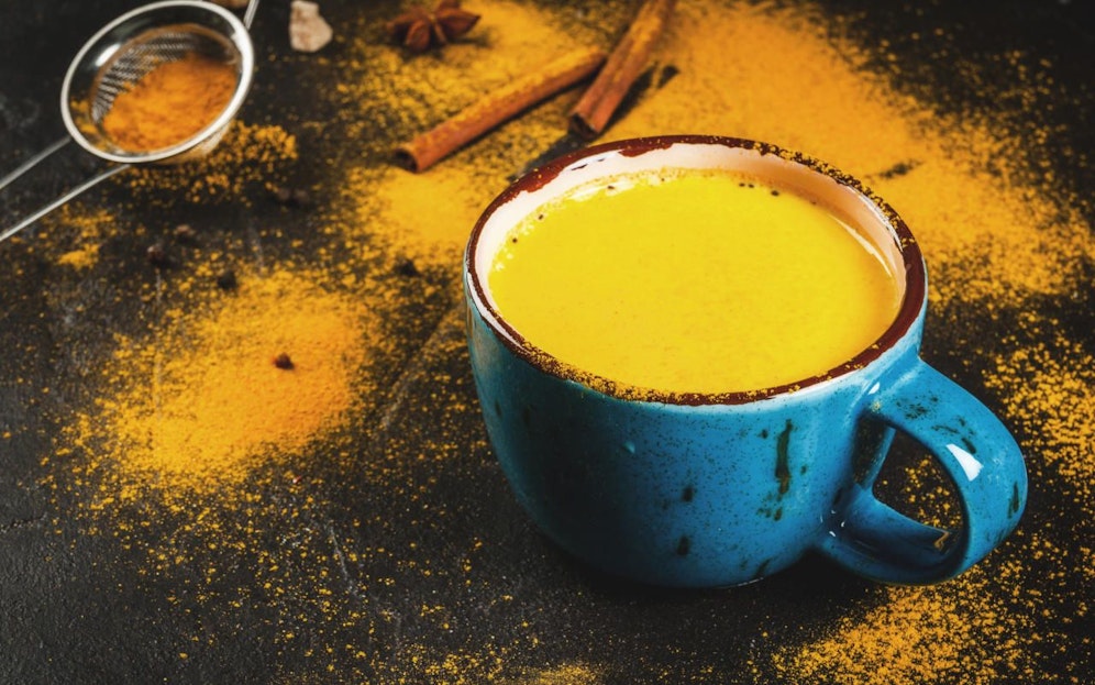 Kurkuma, das Trendgewürz des Jahres verfeinert jetzt auch unseren Tee.