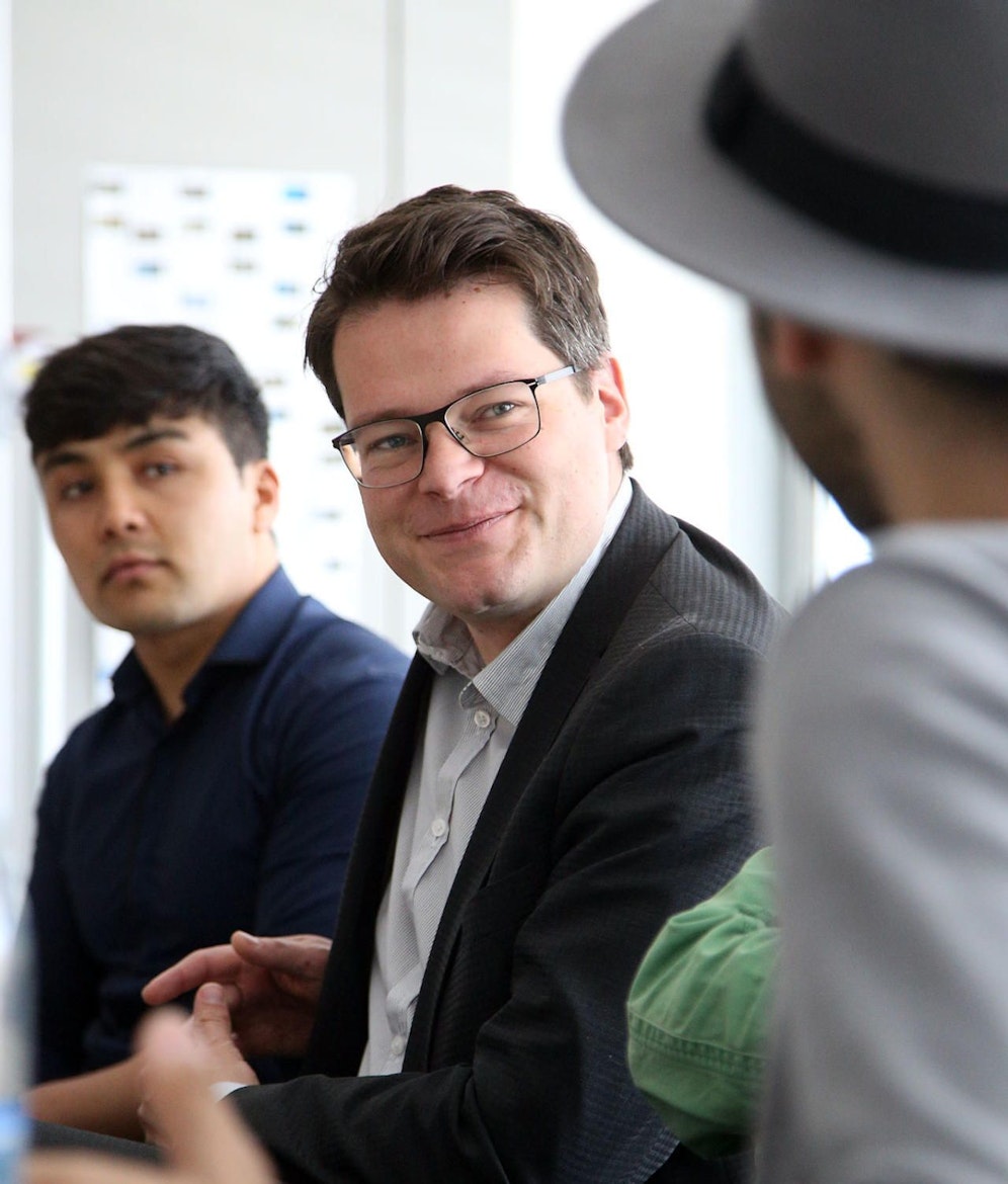 Mit dem Jugendcollege Start Wien will Bildungs- und Integrationsstadtrat Jürgen Czernohorszky (SPÖ) Jugendlichen beim Einstieg ins Berufsleben helfen. 