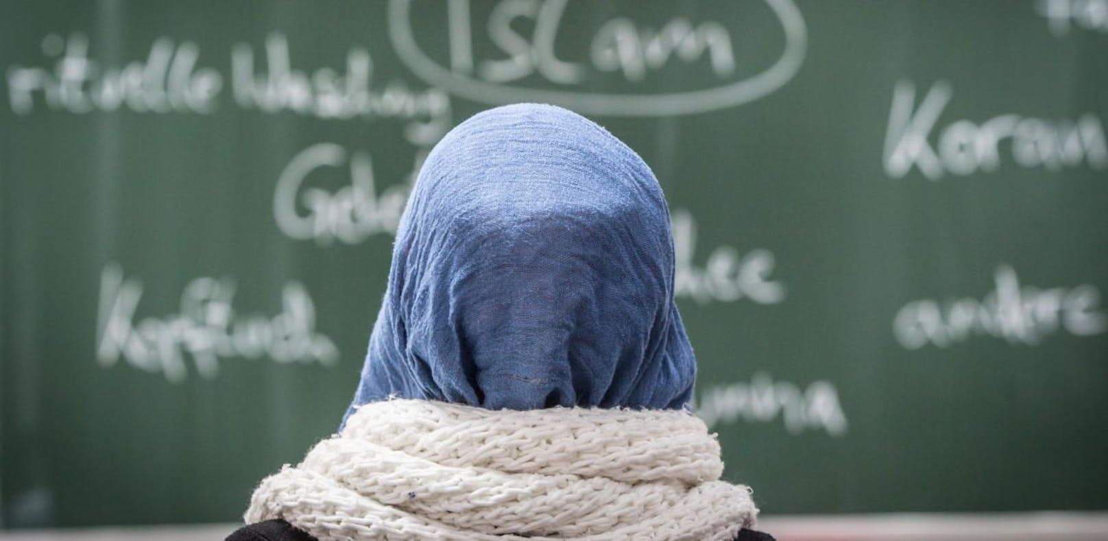 Über ein mögliches Kopftuchverbot für Schüler wird nach wie vor intensiv debattiert.
