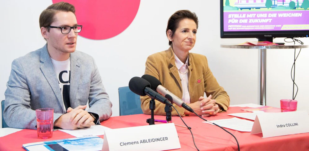 Neos-Landeschefin Indra Collini (r.) will die Kernzone auf das Wiener Umland ausweiten.