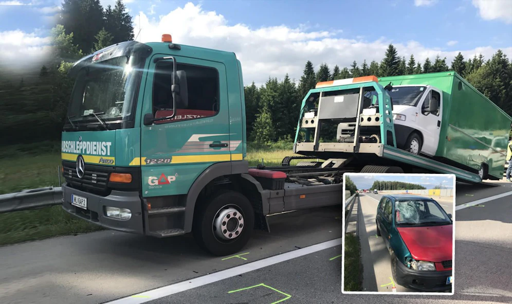 Beim Abschleppen des Fahrzeugs wurde der Pannenhelfer von einem Auto erfasst und getötet.