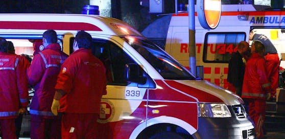 Die Rettung kümmerte sich um die verletzte Frau