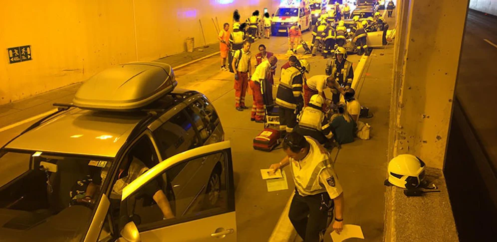 Unfall im St. Andrä Tunnel auf der Tauernautobahn