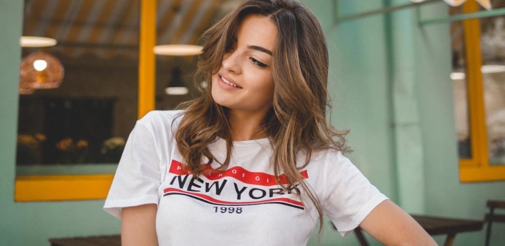 Zeigen Sie Ihr Lieblings-T-Shirt in unserer App!