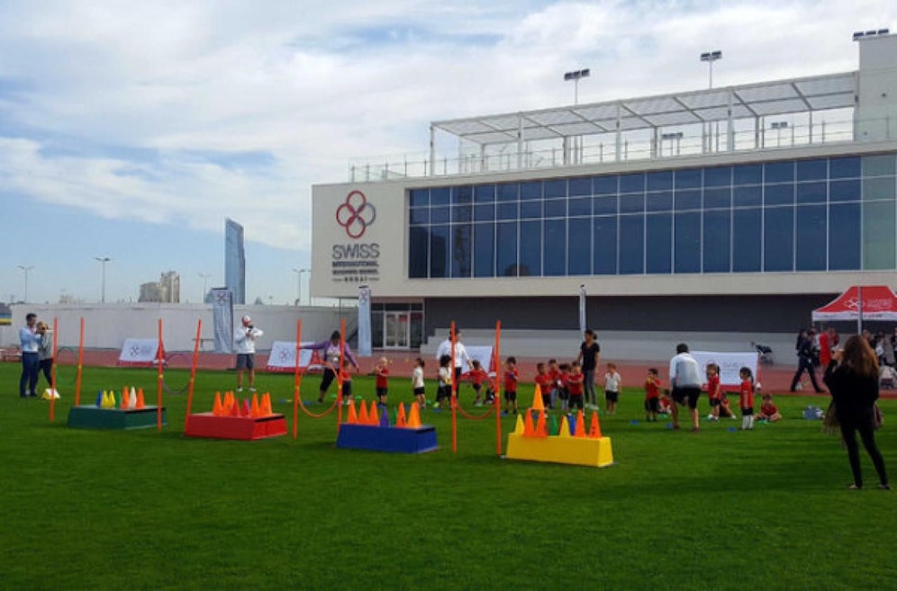 Der verhaftete Lehrer unterrichtete Musik an der Swiss International Scientific School in Dubai.