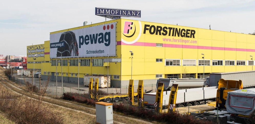 Forstinger-Zentrallager im 23. Bezirk in Wien.