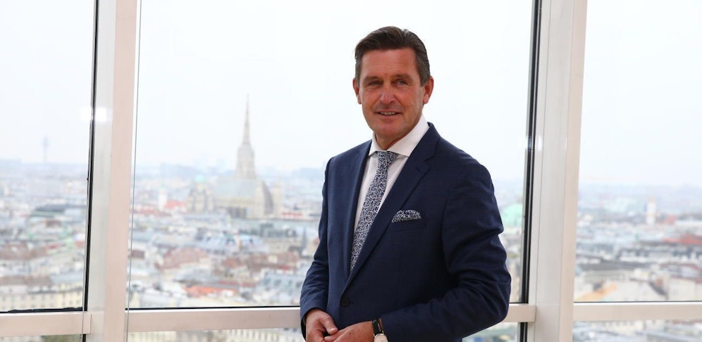 "Die Förderung wurde als eine der ersten österreichweit gestartet, um kleinen und mittleren Wiener Betrieben den schnellen Umstieg auf den Home-Office Betrieb zu erleichtern. Das ist gelungen!", so Wirtschaftsstadtrat Peter Hanke (SPÖ).