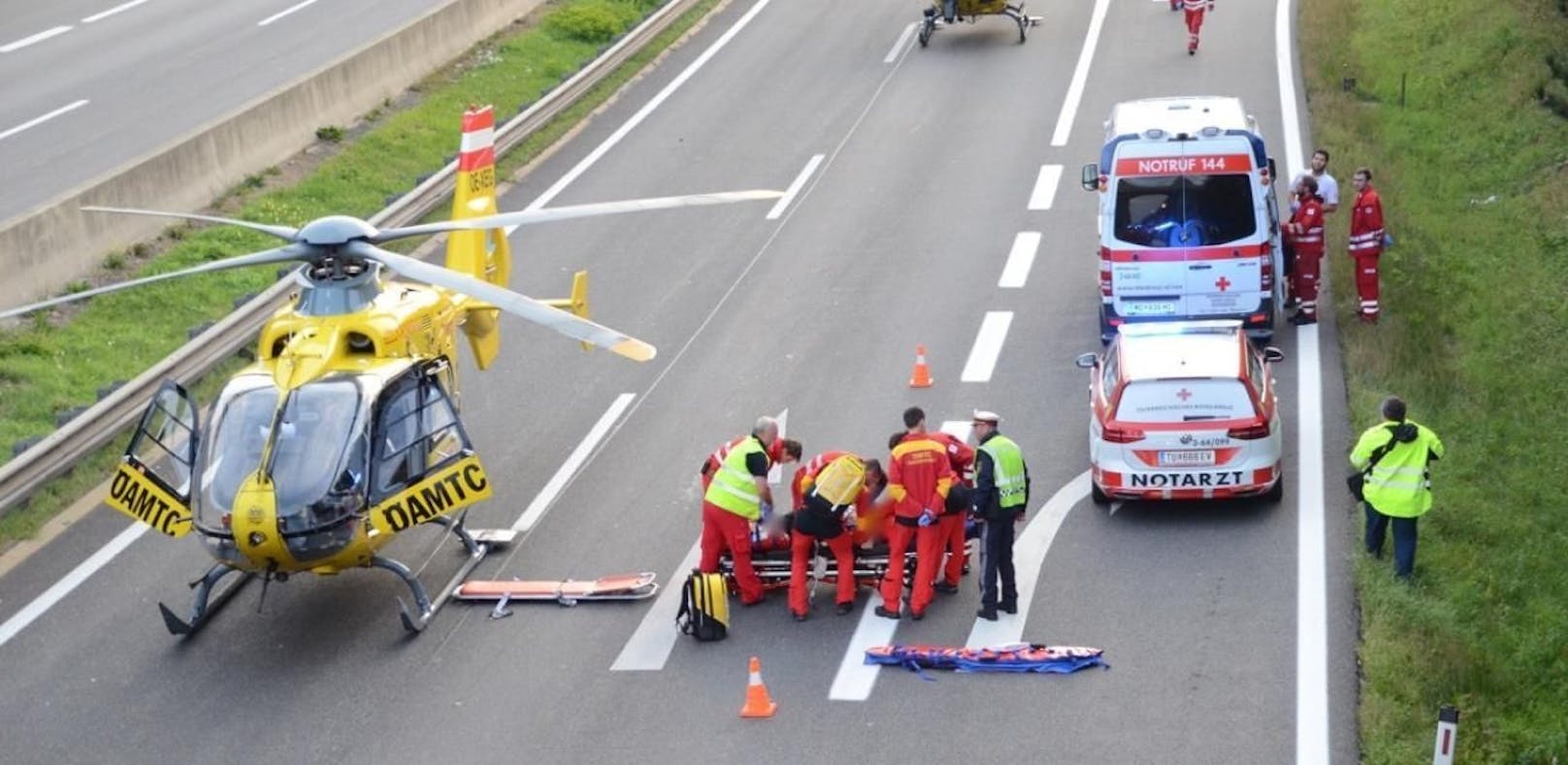A21: 5 Tote und 2 Verletzte bei Unfall mit Kleinbus