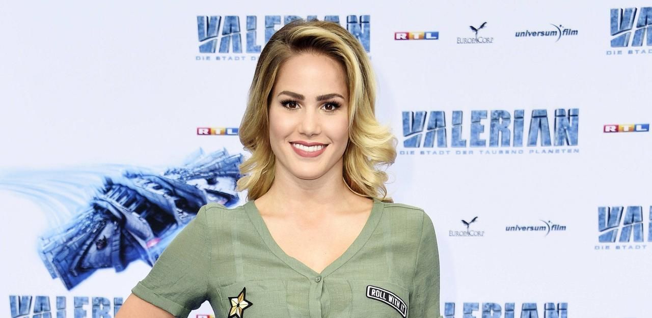 Heute.at - Angelina Heger krachte alkoholisiert gegen Baum