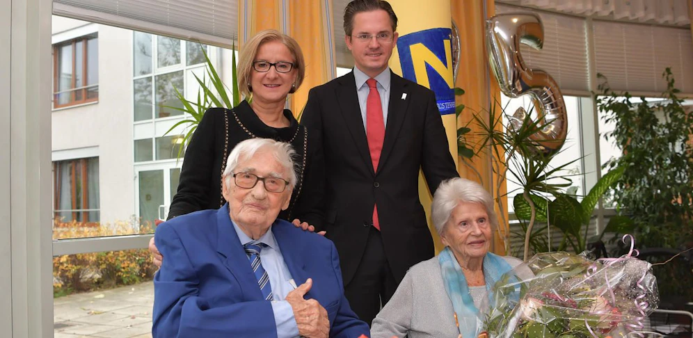 Anton und Hedwig Habacht bekamen Besuch von Johanna Mikl-Leitner und Stefan Schmuckenschlager.