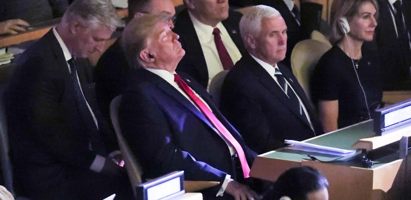 Donald Trump besuchte überraschend den UNO-Klimagipfel am Montag und war sichtlich gelangweilt.