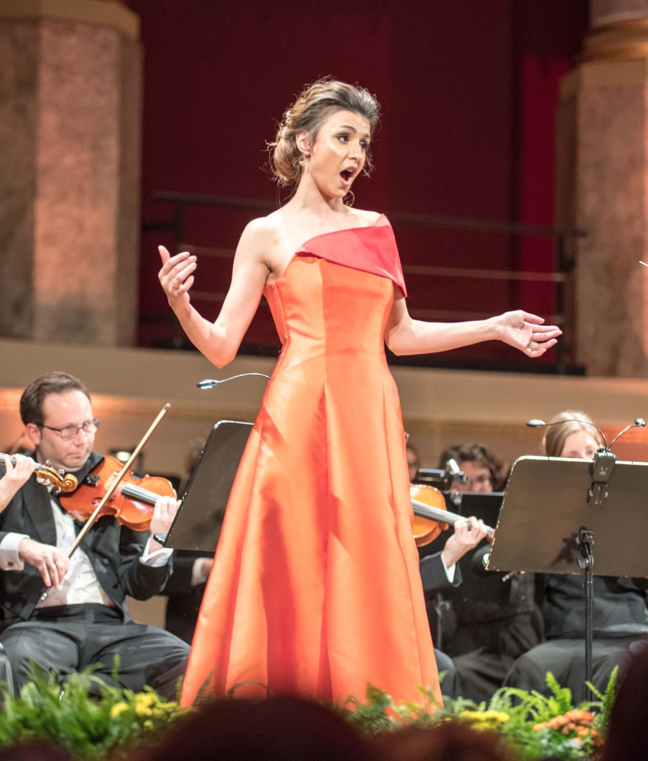 Heute.at - Daniela Fally kann Opernball nicht eröffnen