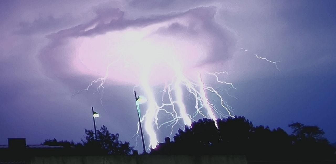 So heftig tobte das Gewitter über NÖ und Wien - Leser | heute.at