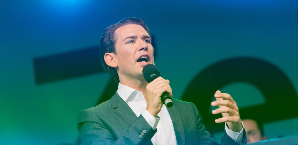Einen Monat vor der Wahl betont VP-Chef Sebastian Kurz Härte gegenüber der Türkei.