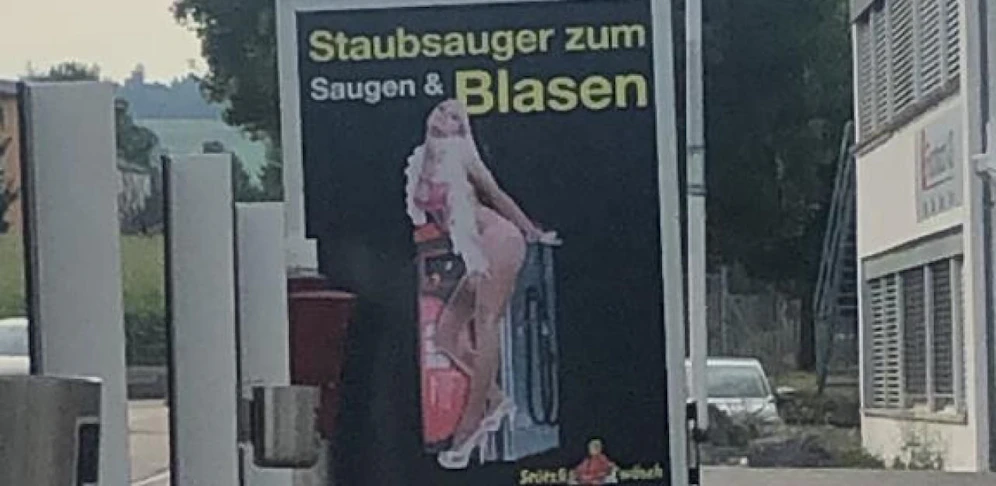 Schweizer Autowaschanlage wirbt für "Saugen und Blasen"