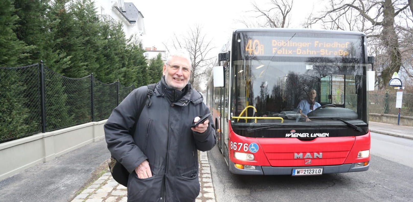 Peter D. verlor seine Geldbörse im Bus der Linie 40A. Ein Lenker der Wiener Linien gab sie ihm zurück. 