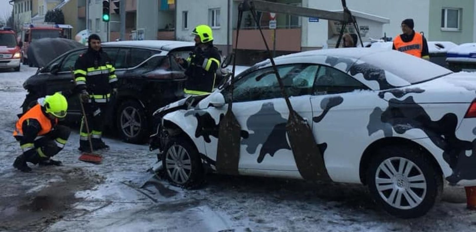 Crash mit Tarnmuster-Auto endete im Spital