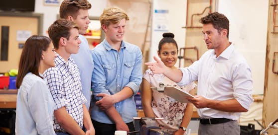 Lehrer "erpresste" seine Schüler