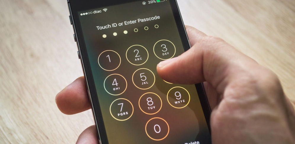 Pech gehabt: Um das Handy wieder entsperren zu können, müsste die Besitzerin 47 Jahre warten.